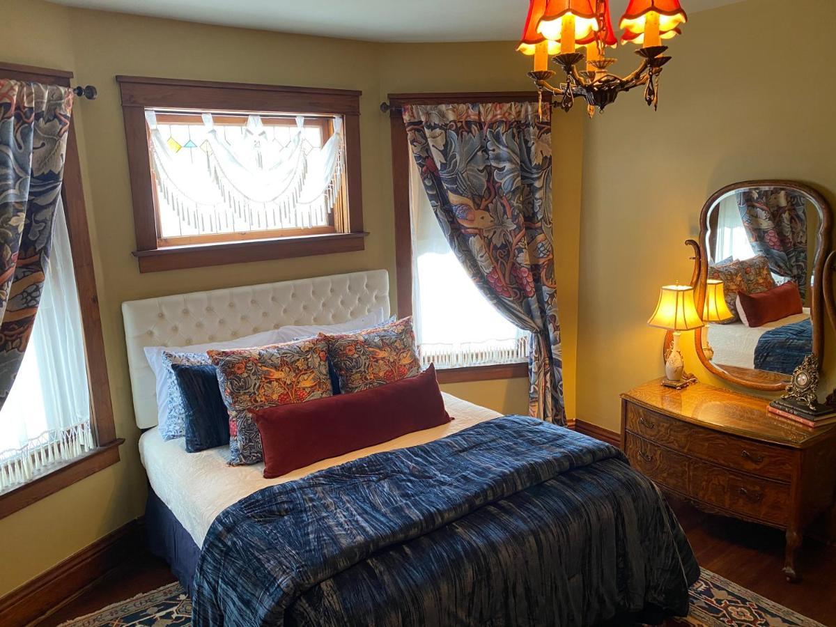 The Edmond An 1887 Arts & Crafts Gem Apartment Saint Joseph Bagian luar foto