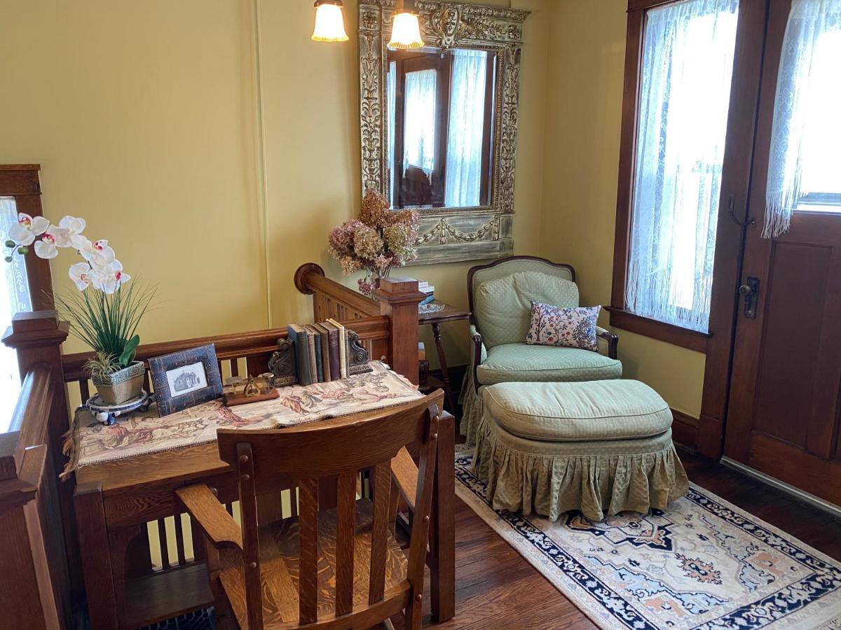 The Edmond An 1887 Arts & Crafts Gem Apartment Saint Joseph Bagian luar foto
