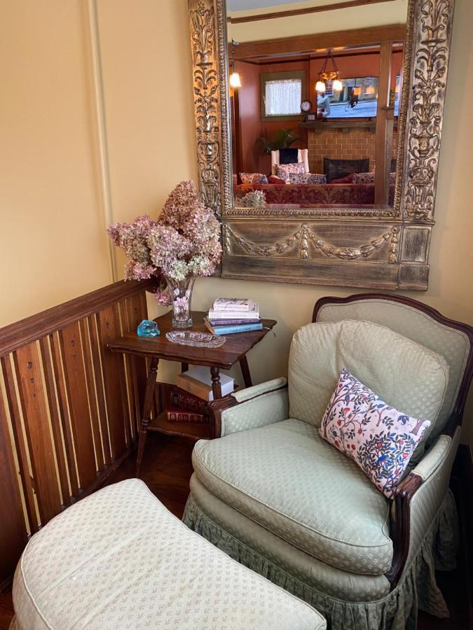 The Edmond An 1887 Arts & Crafts Gem Apartment Saint Joseph Bagian luar foto